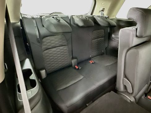 Used 2024 Nissan Pathfinder SV FWD image 26