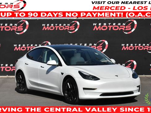 Used 2023 Tesla Model 3 Standard Range RWD image 1