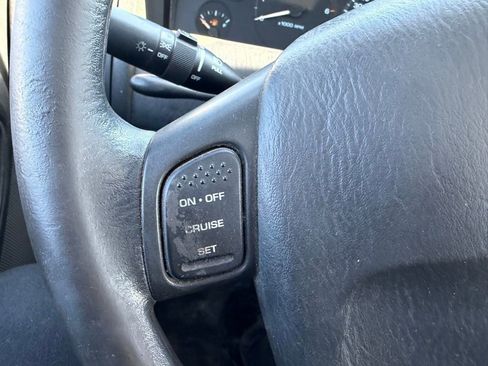 Used 2003 Jeep Grand Cherokee Laredo image 9