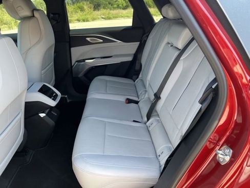 New 2026 Cadillac Lyriq Premium Luxury image 25