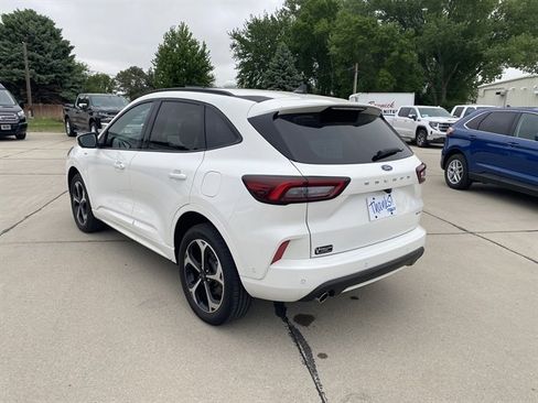 Used 2023 Ford Escape ST-Line Elite w/ Premium Technology Package AWD/4WD image 14