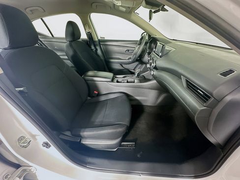 Used 2024 Nissan Sentra S image 29