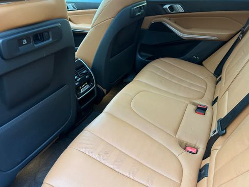 Used 2019 BMW X5 xDrive40i w/ Convenience Package AWD/4WD image 4