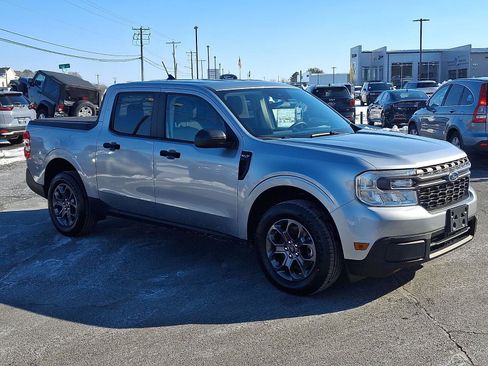 Used 2024 Ford Maverick XLT w/ Equipment Group 300A Standard image 3