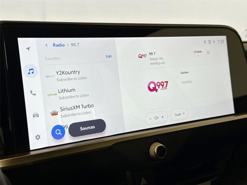 Certified 2025 Toyota Crown Signia Limited w/ Advanced Technology Package image 25