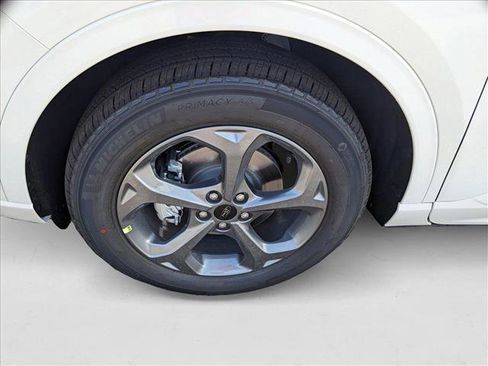 New 2024 Ford Escape ST-Line image 10