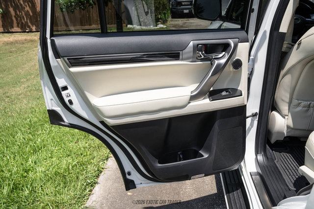 Used 2023 Lexus GX 460 Luxury w/ Sport Design Package AWD/4WD image 68