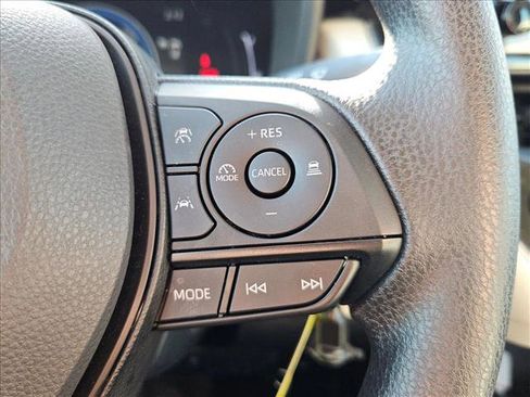 Used 2026 Toyota Corolla LE image 9
