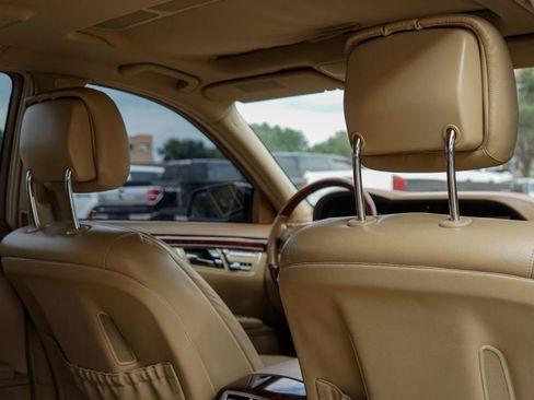 Used 2010 Mercedes-Benz S 550 image 38