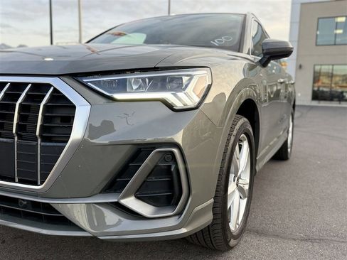 Used 2023 Audi Q3 2.0T Premium Plus w/ Premium Plus Package image 13