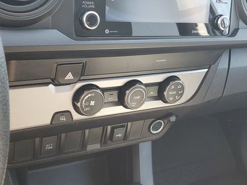 Certified 2022 Toyota Tacoma SR w/ SR Convenience Package image 26