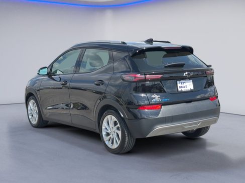 Used 2023 Chevrolet Bolt EUV LT FWD image 3
