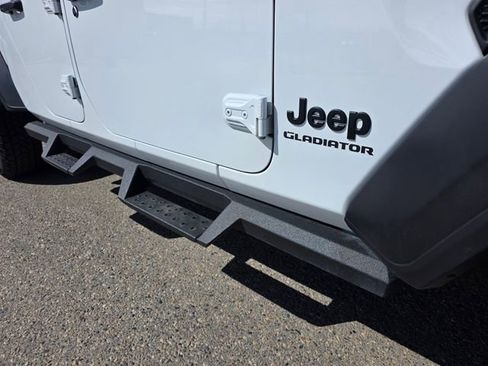 Used 2020 Jeep Gladiator Sport w/ Quick Order Package 23S AWD/4WD image 6