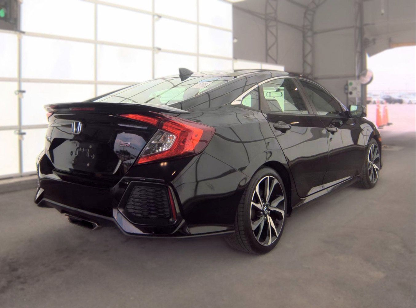 Used 2018 Honda Civic Si image 4