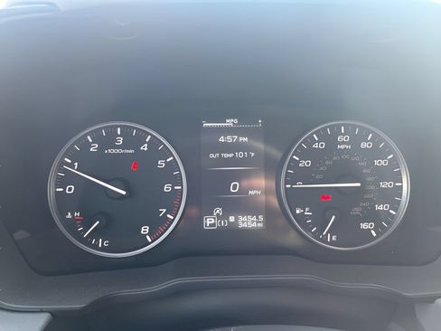 Used 2025 Subaru Crosstrek 2.5i Premium AWD/4WD image 12