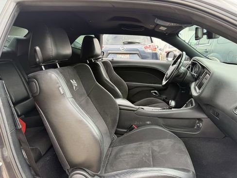 Used 2019 Dodge Challenger R/T Scat Pack w/ Plus Package RWD image 27