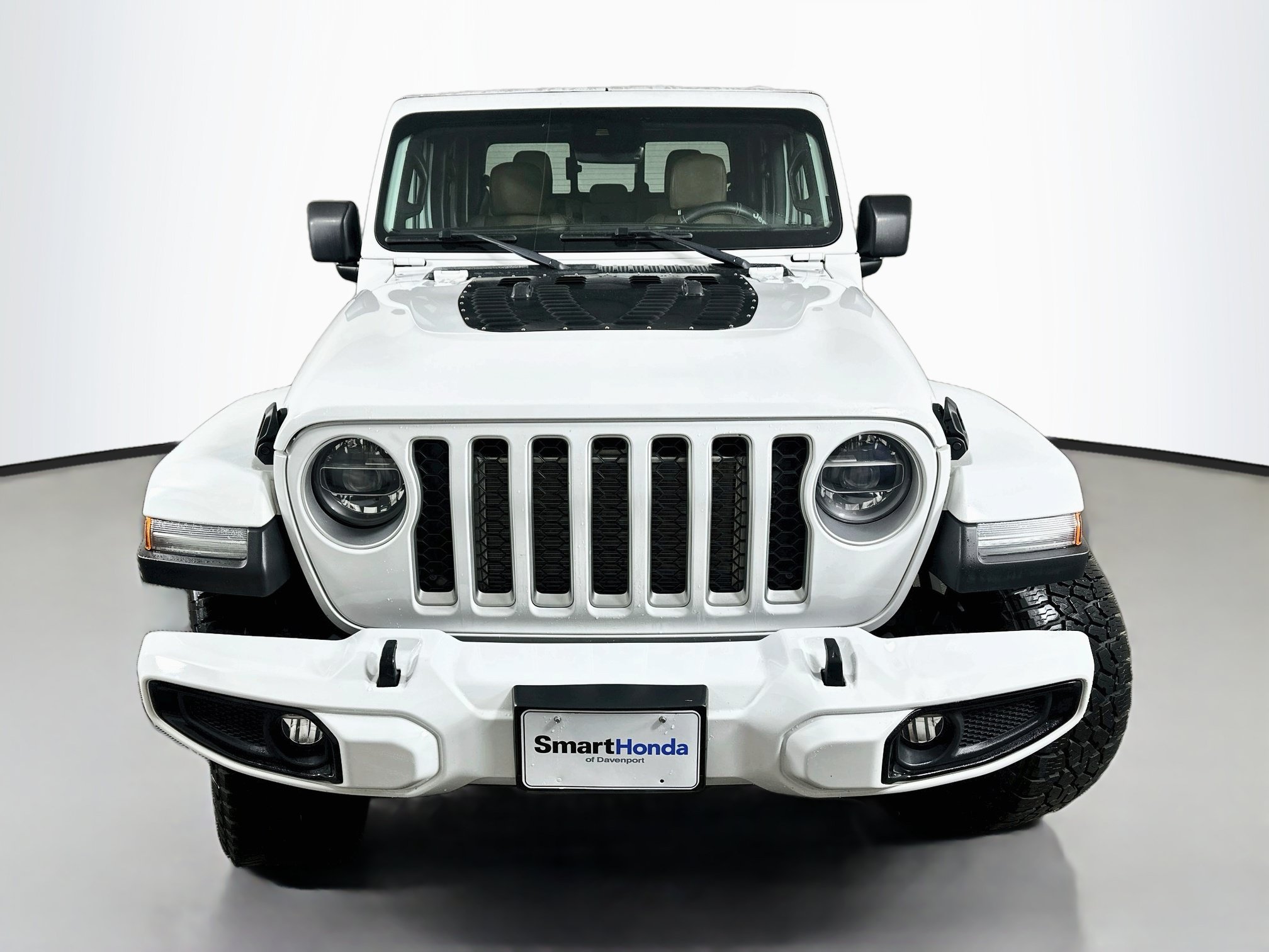 Used 2020 Jeep Gladiator Overland AWD/4WD image 2