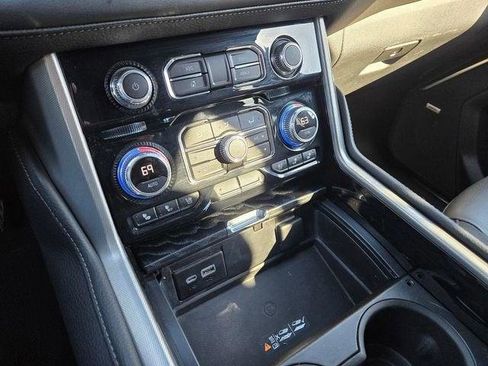 Used 2023 GMC Yukon Denali AWD/4WD image 19