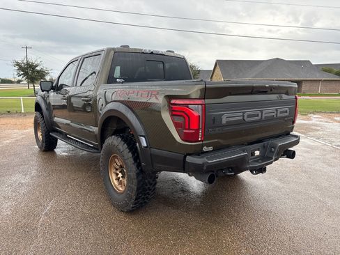 Used 2025 Ford F150 Raptor image 3