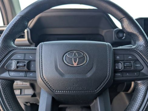 Used 2024 Toyota Tacoma SR5 AWD/4WD image 22