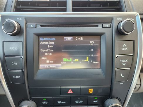 Used 2017 Toyota Camry LE image 16