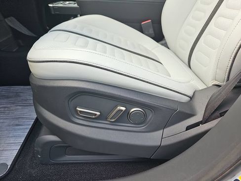 Used 2022 Rivian R1T Adventure AWD/4WD image 17