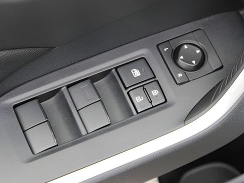 Used 2024 Toyota RAV4 LE AWD/4WD image 18