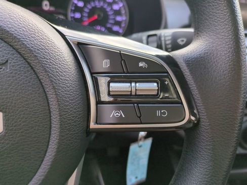 Used 2023 Kia Forte LXS w/ LXS Technology Package image 28