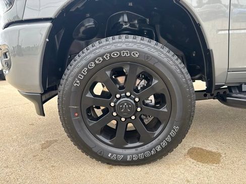 Used 2026 RAM 2500 Laramie AWD/4WD image 12