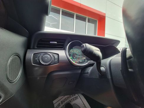 Used 2018 Ford Mustang GT Premium w/ GT Performance Package RWD image 11