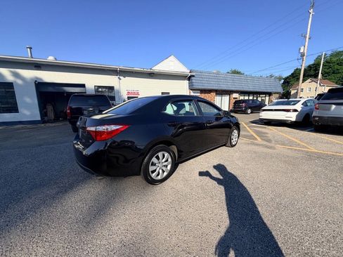 Used 2014 Toyota Corolla LE FWD image 24