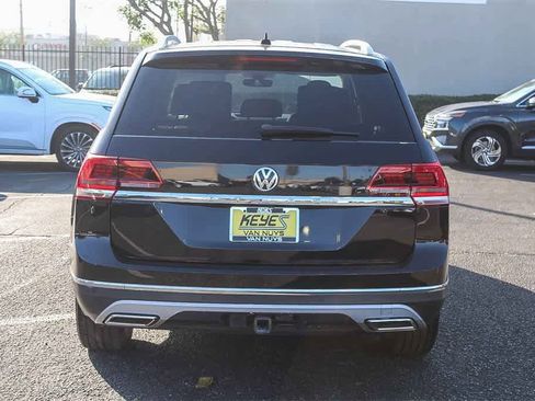 Used 2018 Volkswagen Atlas SEL Premium image 6
