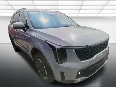 Used 2025 Kia Sorento S FWD image 1