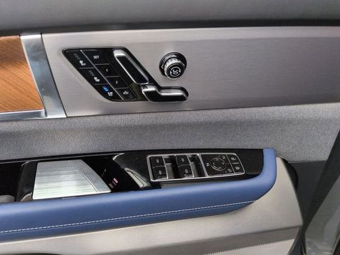 New 2026 Cadillac Vistiq Premium Luxury image 24