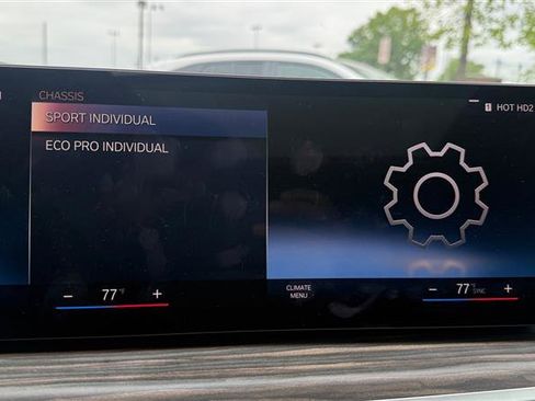Used 2023 BMW X7 xDrive40i w/ Premium Package AWD/4WD image 30