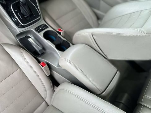 Used 2014 Ford C-MAX SEL w/ Equipment Group 302A FWD image 21