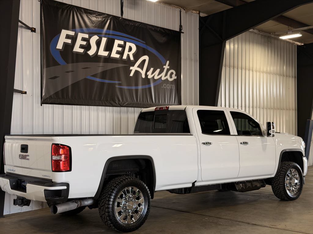 Used 2018 GMC Sierra 3500 Denali w/ Duramax Plus Package AWD/4WD image 44