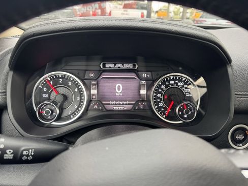 Used 2021 RAM 1500 Laramie AWD/4WD image 6
