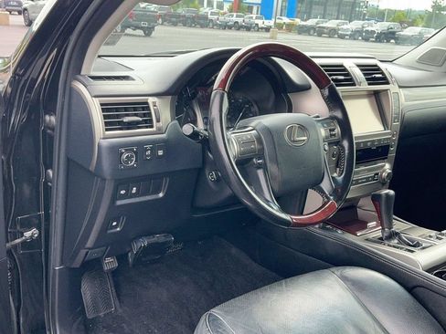 Used 2017 Lexus GX 460 Premium w/ Premium Package AWD/4WD image 17