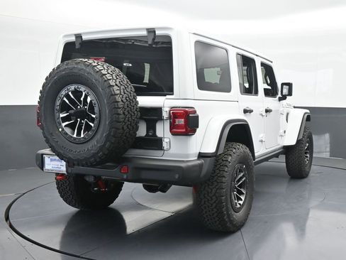 Used 2025 Jeep Wrangler Unlimited Rubicon image 5