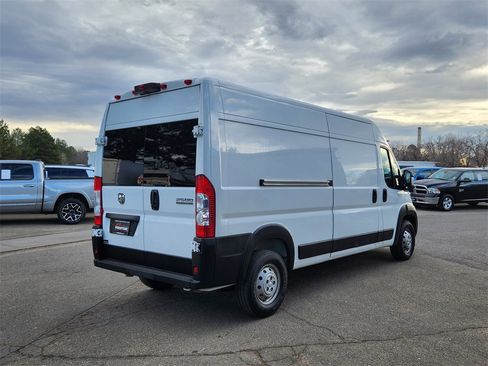 Used 2023 RAM ProMaster 2500 image 3