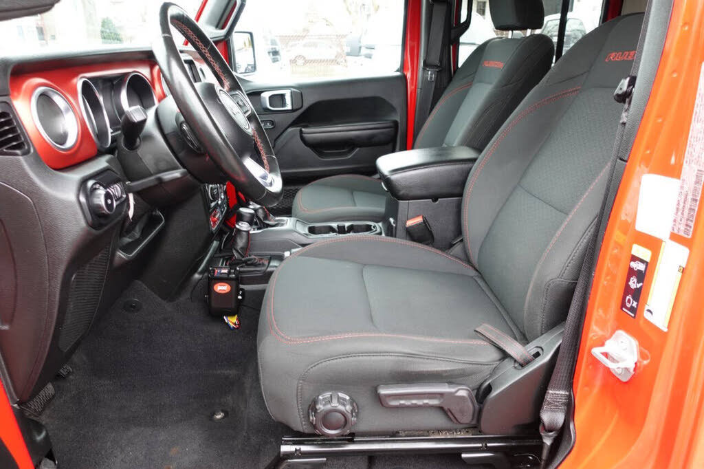 Used 2021 Jeep Wrangler Unlimited Rubicon w/ Dual Top Group AWD/4WD image 22