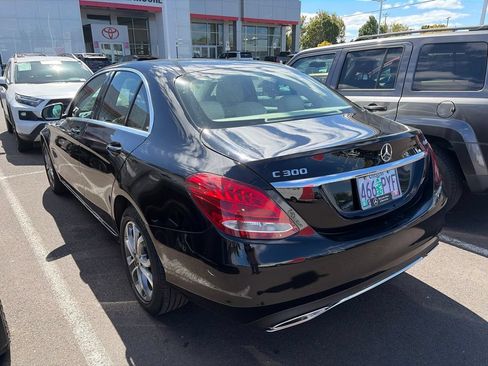 Used 2018 Mercedes-Benz C 300 4MATIC Sedan image 7