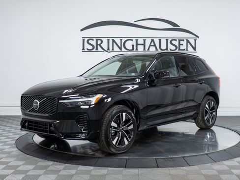 New 2026 Volvo XC60 B5 Core w/ Climate Package AWD/4WD image 1