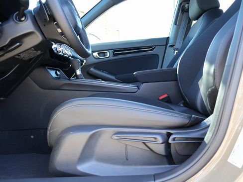 Certified 2025 Honda Civic Sport image 30