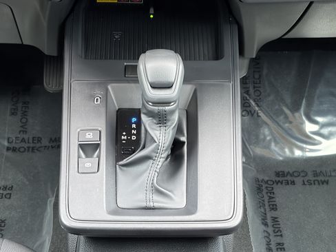 Certified 2026 Toyota Corolla Cross LE FWD image 15