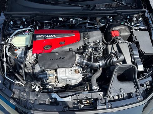 Used 2025 Honda Civic Type R image 25