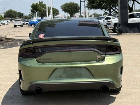 Used 2020 Dodge Charger Scat Pack RWD image 6