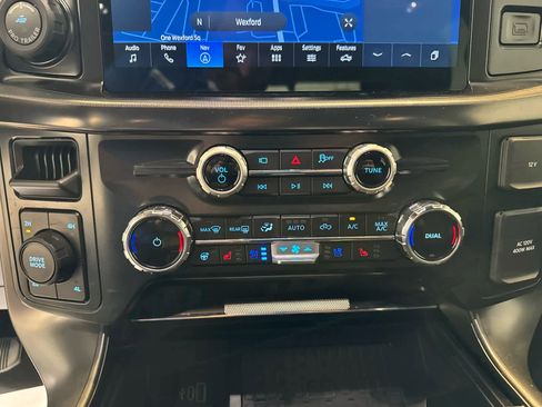 Used 2025 Ford F150 Lariat w/ Equipment Group 502A High AWD/4WD image 32