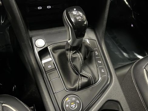 Used 2024 Volkswagen Tiguan SEL R-Line AWD/4WD image 19